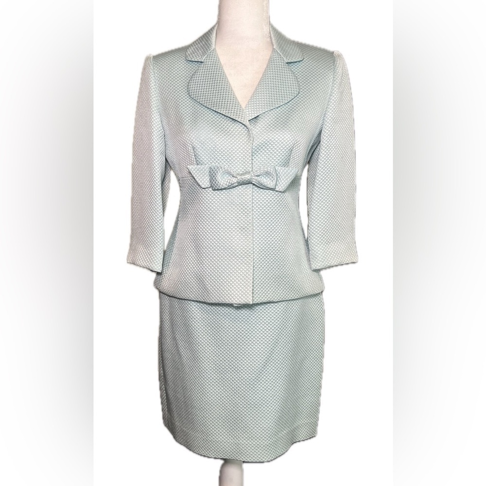 Sara Campbell Light Blue Textured Silk Matching Jacket & Skirt Suit Set 4 Four